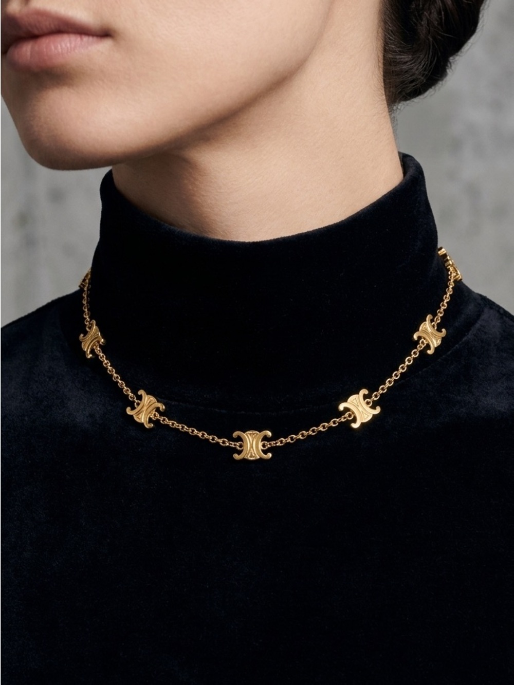 CELINE Triomphe Logo Necklace - Picture 2 of 4